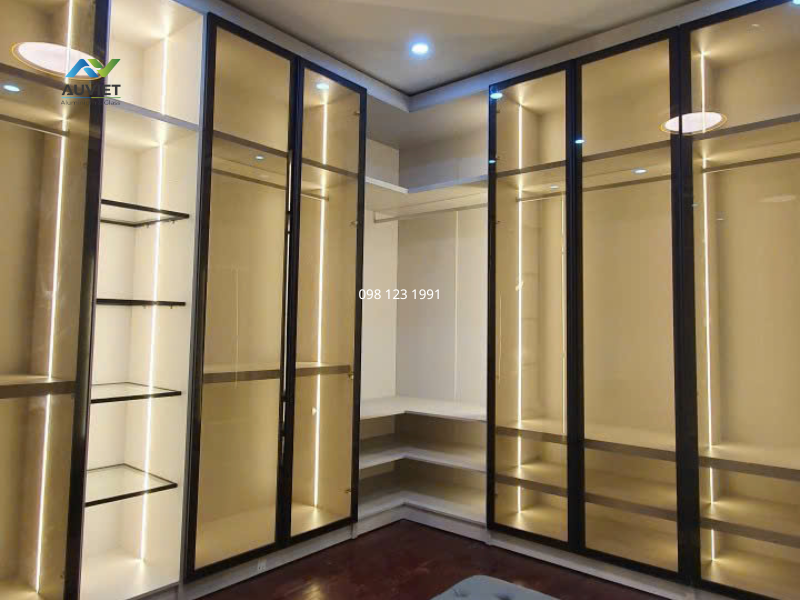 cánh tủ kính