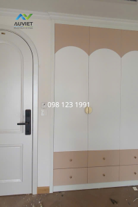Cửa gỗ nhựa đẹp hiện đại