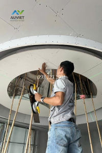 Trần gương hiện đại