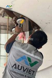 Thi công trần gương chuyên nghiệp