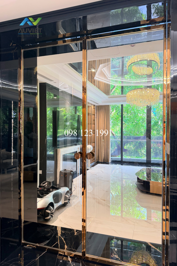 Cửa SLIM bọc inox kính sóng tại Âu Việt Hoàng Hoa Thám